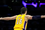 Pau Gasol, con la camiseta de Los Angeles Lakers en 2013