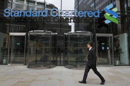 El banco británico Standard Chartered sancionado por los EEUU.