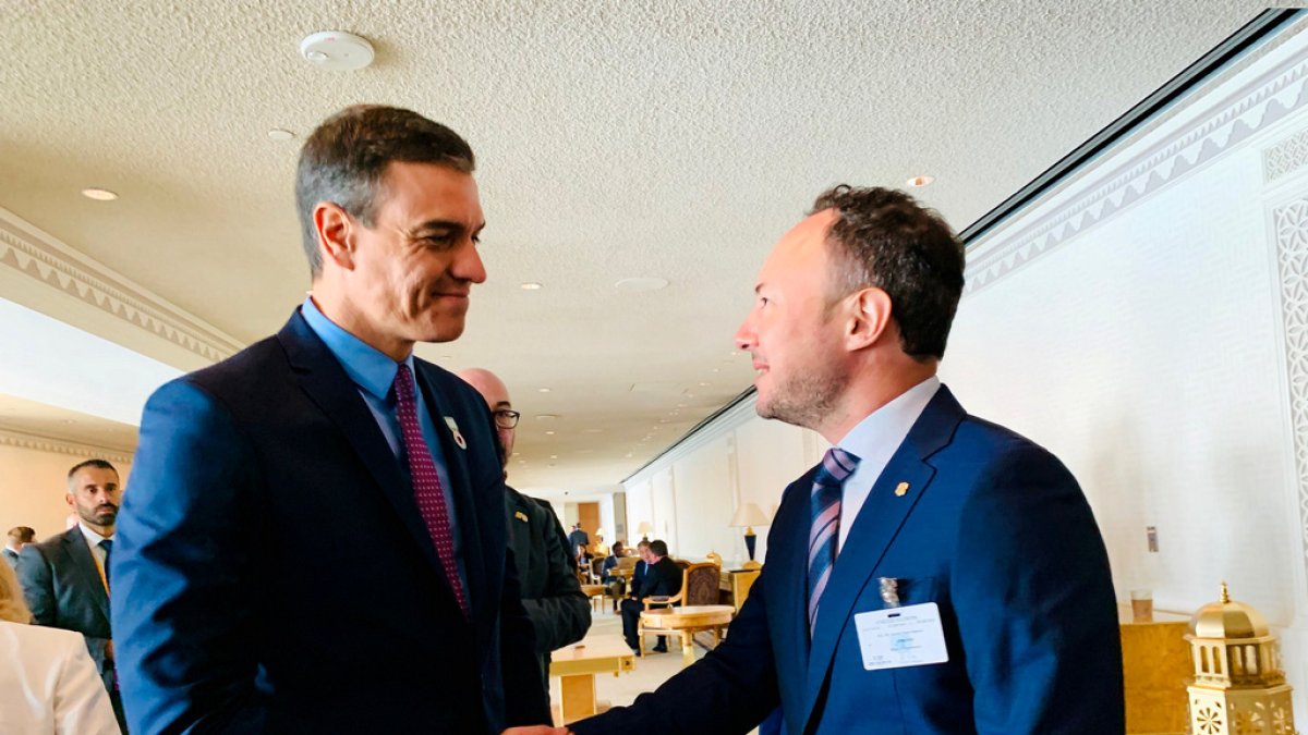 Sánchez da la puntilla al apestado Zapatero para no contagiarse: le evita en la campaña de CyL