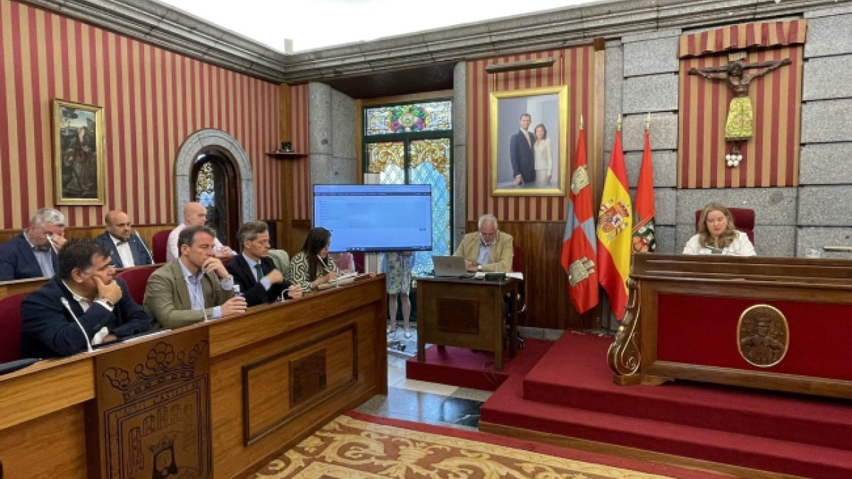 Burgos elige a los presidentes y vocales de las mesas electorales del 23J